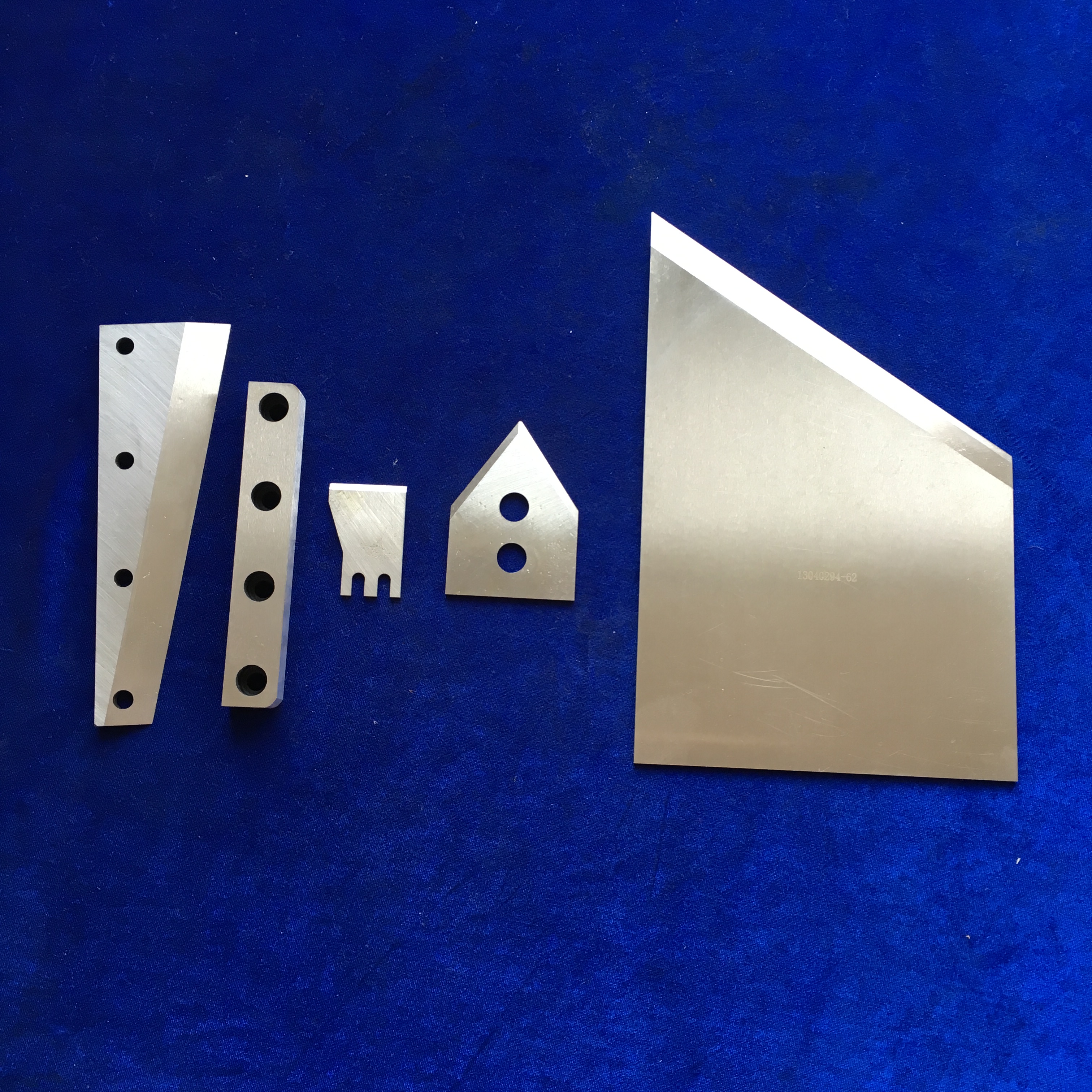 source erema造粒刀片造粒机塑料回收行业用刀片 on m.alibaba.com