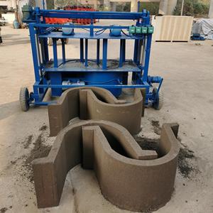 Máy khối kênh tưới bê tông đúc sẵn tạo ra các kênh tưới hình thang có lỗ mở tới 480mm. - Product Image 5