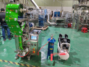 Máy Đóng Gói Hạt Đa Chức Năng Bán Tự Động Máy Đóng Gói Thực Phẩm <span class=keywords><strong>Snack</strong></span> - Product Image 3