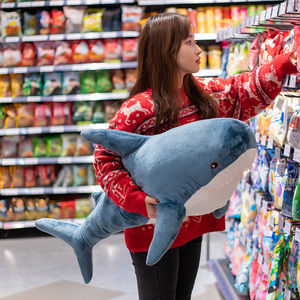 ตุ๊กตาฉลามผ้าฝ้ายนุ่มขนาดใหญ่ 39 นิ้ว บรรจุใย PP ของขวัญสุดเพอร์เฟกต์สำหรับเด็ก ดีไซน์ขนาดใหญ่คล้ายหมอน - Product Image 3