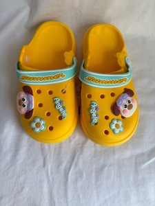 Pantofole Gialle con Punta Rotonda per Uomo, Taglie 35-40, Tomaia in PVC, Suola in EVA, Antiscivolo, per Casa, Tutte le Stagioni - Product Image 6