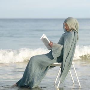 लोरिया के नवीनतम अबाया 2025 इस्लैमिक कपड़ों के साथ मैक्सी क्रेंकल ड्रेस को अस्तर और ब्रोच ने अबाया मुस्लिम महिला पोशाक को बंद कर दिया - Product Image 2