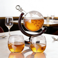 Verre à bière personnalisé de forme unique avec logo sur mesure, design en forme de globe