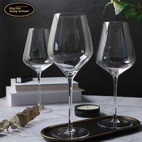 Décanteur en verre à vin rouge bordeaux cristal de luxe de style européen Vente en gros Gravé Ins Bourgogne Tasse accessible