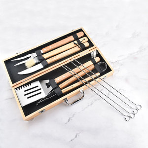 Ensemble de barbecue en acier inoxydable personnalisé pour le camping en plein air, 9 pièces, avec poignées en bambou, accessoire de barbecue durable, outil en bois - Product Image 1