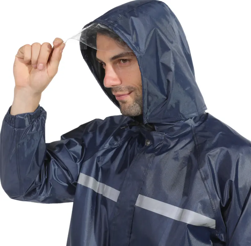 पॉलिएस्टर पीवीसी नायलॉन डबल परत जाल अस्तर बारिश सूट जैकेट और पैंट चिंतनशील टेप के साथ ऑक्सफोर्ड 210D costomized रंग लोगो