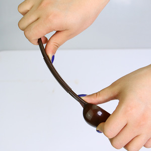 Cuillère doseuse en plastique à long manche, design minimaliste, pour café, lait, thé, usage en boutique - Product Image 4