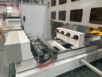 VENTE FLASH Routeur CNC à bois automatique multi-têtes 3D 5 axes de fabrication chinoise pour la fabrication de pieds de table, de pieds de canapé et de pieds de chaise