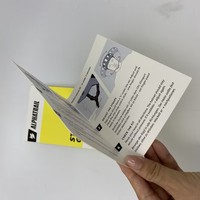 Affiche personnalisée de luxe de petite taille, impression numérique pliée en trois parties, dépliant laminé