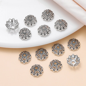 Capuchons de perles en alliage de zinc, forme fleur, argent antique, creux, pour la fabrication de colliers, accessoires de bijoux DIY - Product Image 1
