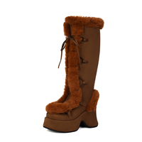WETKISS Grande taille 43 Bottes gothiques épaisses Bottes compensées hautes à plateforme Bottes au genou Bottes chaudes en fourrure Chaussures pour femmes Vente en gros
