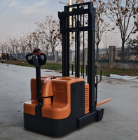 Gerbeur électrique Worui Reach avec batterie au plomb-acide 48V, longueur de fourche 1200 mm, pneus en polyuréthane pour la manutention de matériaux en entrepôt