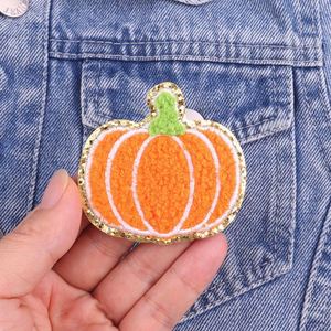 Patchs thermocollants personnalisés pour casquettes de camionneur, patchs brodés scintillants 'Howdy Cowgirl' pour vêtements, patchs en tissu chenille en gros - Product Image 3