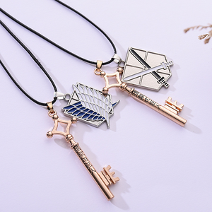 12 Clés en alliage Design Attack Titan avec collier Aile de la Liberté comme cadeau promotionnel - Product Image 3