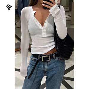 F240387 produttori di abbigliamento su misura maglia bianca mezza abbottonata t-shirt da donna autunno 2025 <span class=keywords><strong>vestiti</strong></span> donna manica lunga scollo a V - Product Image 6