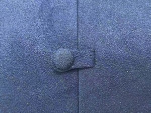 Boîte à bijoux en microfibre Senior boîte d'emballage de bijoux à ouverture double porte boîte en velours pour bijoux avec fermeture à bouton - Product Image 6