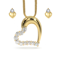 Parure de bijoux Gemnel en laiton avec design cœur creux, demi-pavé de zircone blanche, collier et boucles d'oreilles clous pour occasions romantiques, cadeau pour femme