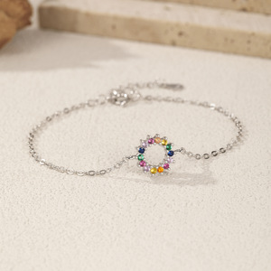 Bracelet chaîne en argent S925 avec cristaux hexagonaux et strass sertis griffe, bijou unisexe minimaliste pour usage quotidien - Product Image 5