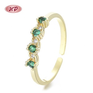 Bague en laiton plaqué or, alliage de cuivre, zircon vert, bijoux de mode pour femmes, bagues en or laminé 18 carats, vente en gros - Product Image 3