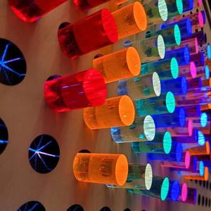 Multicolor <span class=keywords><strong>Lite</strong></span> <span class=keywords><strong>Brite</strong></span> Clavijas Diferentes formas Sólido Transparencia Color PMMA Varilla de plástico Clavijas acrílicas de colores Triángulo al por mayor - Product Image 6