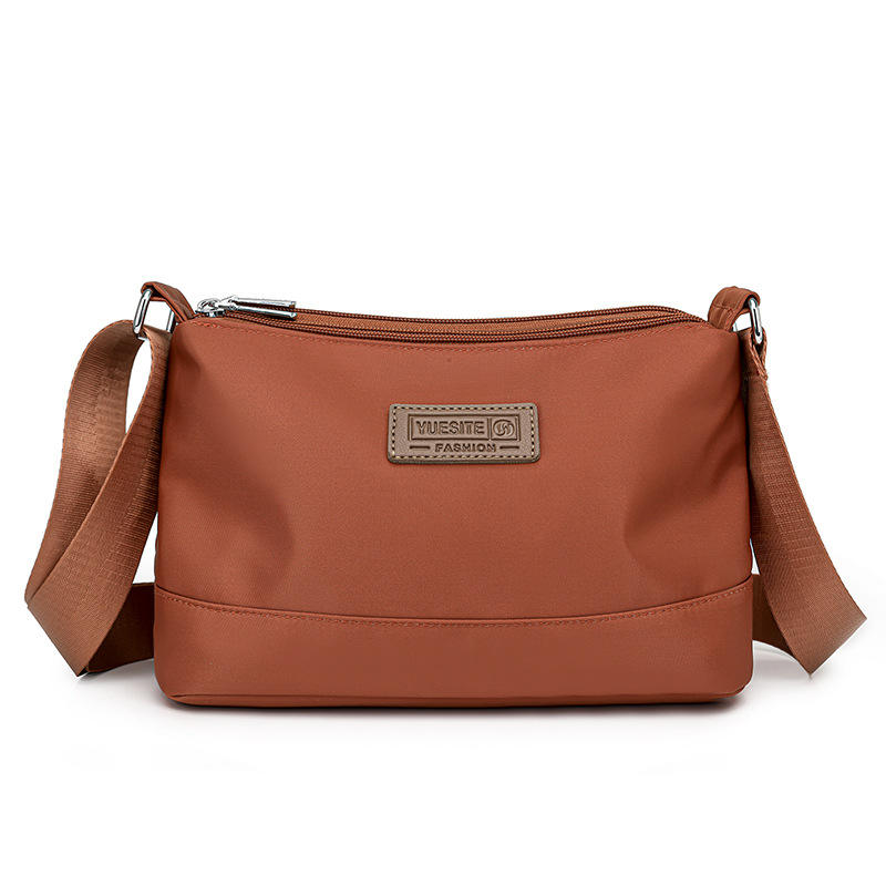 สีส้มแดง