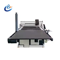 Coupeur de coton pour pantalons en tissu multicouche Machine CNC Bullmer pour la coupe de tissu pour costumes de jeans
