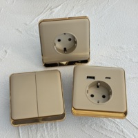 Interrupteur mural électrique domestique 16A 20A 13A 250V UK PC avec USB-C, design moderne, installation facile, finition dorée