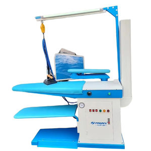 Table à repasser à vapeur intégrée <span class=keywords><strong>avec</strong></span> générateur de vapeur, équipée d'un fer à vapeur, d'un <span class=keywords><strong>tuyau</strong></span> de fer à repasser et d'un support pour fer à repasser. Lampe, cheminée. - Product Image 1