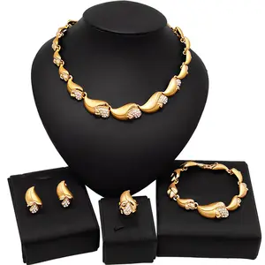 2023 Kalung Anting Gelang Cincin 4 Buah Set Perhiasan Disepuh Mahal Emas Dubai Pernikahan India untuk Wanita Zinc Alloy Plating