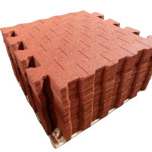 Baldosas de Caucho de Seguridad Encajables Impermeables para Exteriores, para Campos Deportivos, Parques Infantiles, Jardines, 18-45 mm de Grosor - Product Image 4