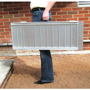 Rampa Plegable Portátil de Aluminio Ligero con Certificación CE, Capacidad de 300 kg, para Ayuda a la Movilidad de Personas Mayores y con Discapacidad - Product Image 3