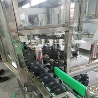 Machine d'emballage pneumatique automatique pour aérosols, production de 4000 BPH, pour désodorisant alimentaire, peinture, remplissage, capsulage et scellage de sachets haute performance