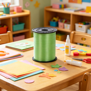 Set Decorativo per Feste con Nastro Verde 'Party Love' 450M, Perfetto per Eventi in Stile Festivo - Product Image 5