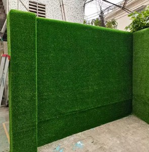 Panel de Césped Artificial para Pared, Valla Verde Sintética para Exteriores, Duradera, Anti-UV, Diseño Moderno - Product Image 3