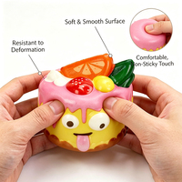 Schattig cartoon fruitcake slow rising squishy stressverlichtend speeltje zacht PU hart regenboog knijp fidget speeltje kinder verjaardag cadeau