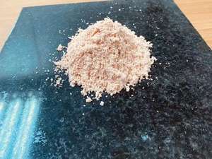 Polvo de Pulido de Granito Oscuro de Grado Industrial, Aspecto Rosado - Product Image 3