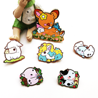 Épingles de dessin animé en métal personnalisées de haute qualité, artisanat en métal, placage or, émail, badges mignons pour cadeau de collection du Nouvel An