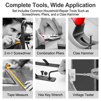 Ensemble d'outils ménagers roses avec pinces, tournevis, ruban à mesurer, clés hexagonales, marteau pour usage domestique