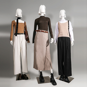 <span class=keywords><strong>Mannequin</strong></span> féminin polyvalent pour la mode avec cheveux sculptés détachables et tête chauve transformable pour l'affichage de perruques, chapeaux et bijoux - Product Image 3