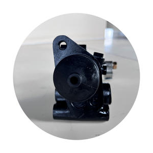 Cylindre maître de frein universel à 4 trous (micro-vanne) de marque Changyuan, pièces de chariot élévateur en gros - Product Image 2