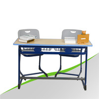 Meubles d'école primaire personnalisés, ensemble de bureaux et de chaises en bois et en acier pour enfants, bureau d'étude réglable en hauteur pour enfants