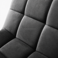 Chaise de salle à manger moderne en velours nordique avec pieds en métal noir - Chaise d'appoint ergonomique capitonnée pour la maison, les restaurants et les cafés