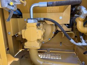 Mini-excavatrice sur chenilles Caterpillar 313 d'occasion, modèle 2024, 13000 kg, moteur inclus, excellent état, origine Japon, vente avec garantie 1 an - Product Image 4