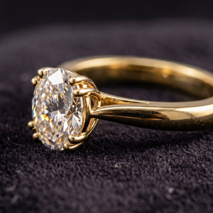 Bague solitaire ovale 1,0 carat à double griffe style cathédrale, classique, en or jaune 14K, avec diamant de laboratoire, bague de fiançailles, bijoux personnalisés OEM - Product Image 1