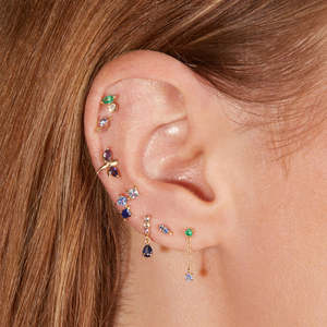 Pendientes Colgantes Delicados Minimalistas de Plata de Ley 925 con Baño de Oro Vermeil y Circonitas de Colores para Mujer, con Múltiples Perforaciones - Product Image 4