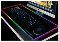 Alas Mouse Gaming Karet RGB 800x300x4mm dengan Pengisi Daya Ponsel Nirkabel Qi 15W Pengisian Cepat untuk IOS Android Tersedia