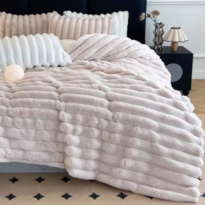 Directo de fábrica Venta caliente Franela 3D Jacquard Manta a rayas Felpa Esponjosa Suave Acogedora Cama gruesa Sofá Manta de invierno Funda de almohada - Product Image 2
