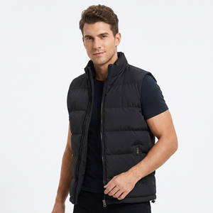 Gilet matelassé léger personnalisé pour homme, sans manches, entièrement zippé, chaud pour l'hiver, avec poches zippées - Product Image 1