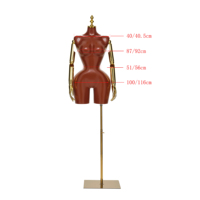 Mannequin en plastique demi-corps pour femmes Forme de robe de corps féminin pour magasin de détail Haut du corps pour vitrine Porte-vêtements