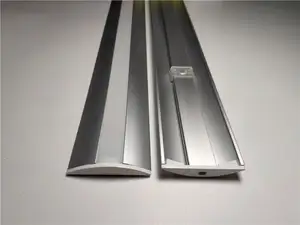 China Professionele Vervaardiging Led Strip Lichtlamp In Aluminium Extrusie Profiel